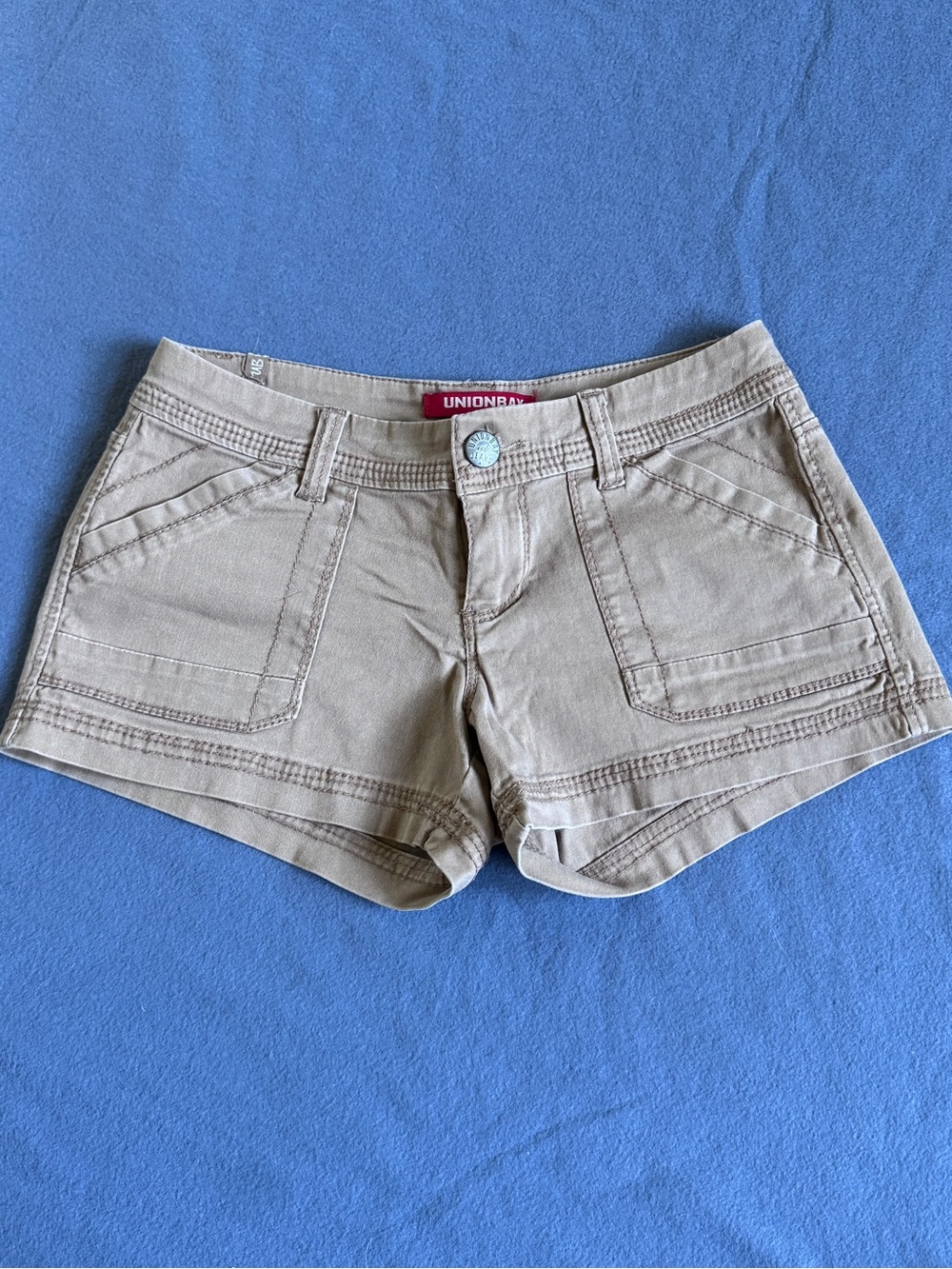 Casual Utility Khaki Shorts